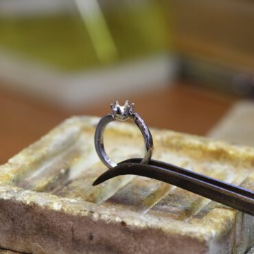 婚約指輪　製作シーン