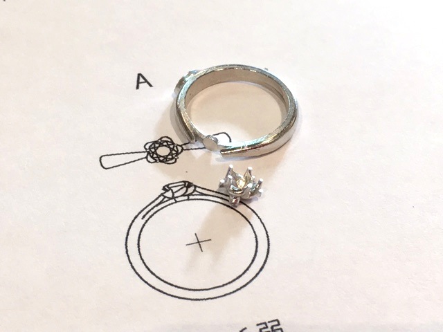オーダーメイドの婚約指輪　製作途中