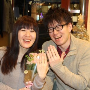 結婚指輪　納品の瞬間　お客様