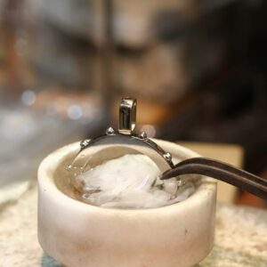 ルイヴィトンのダイヤペンダント修理工程