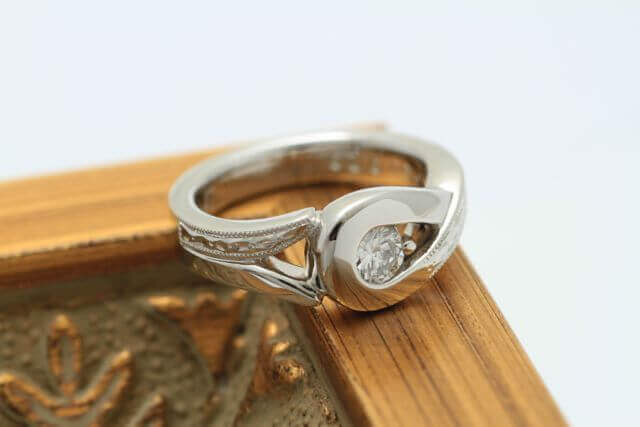 オリジナルデザインの婚約指輪です！