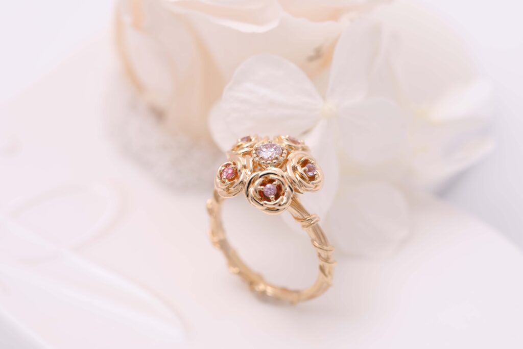 薔薇の指輪　K18ピンクゴールド+ピンクダイヤモンド