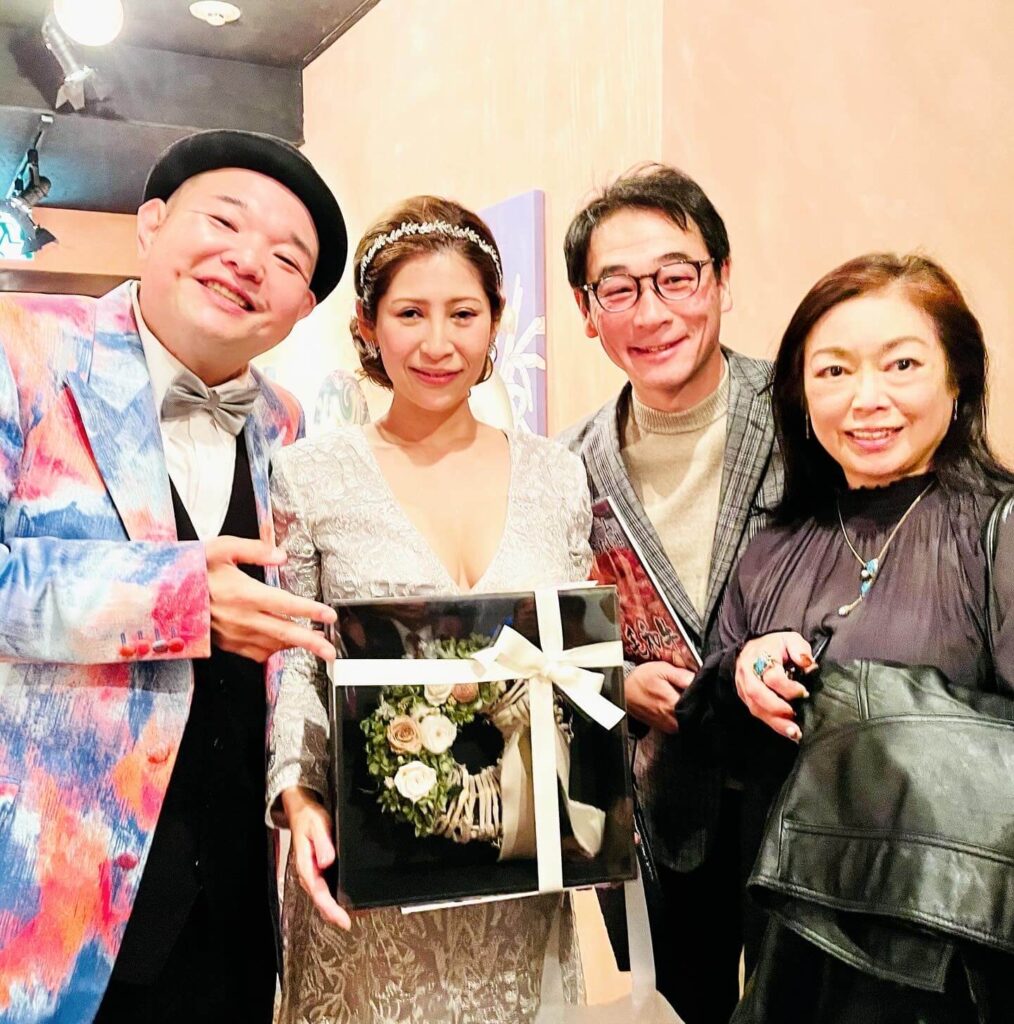 内山信二さんの結婚パーティーに参加してきました。ジュエリーTAKAスタッフと一緒に。